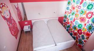 Гостиница YES! hostel Нижний Новгород Двухместный номер эконом-класса с 2 отдельными кроватями-2